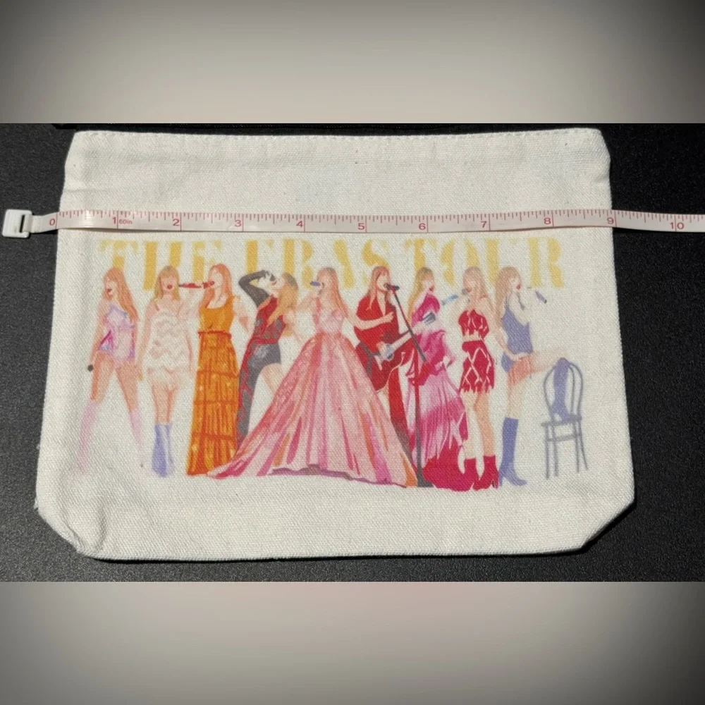 🎉SOLD🎉Taylor Swift Inspired Gift Set - Picture 2 of 4